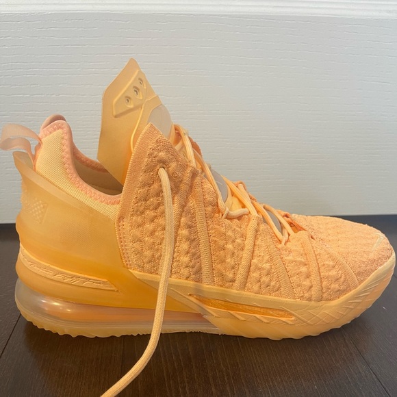 Lebron 18 EP sisterhood basketball shoes - Picture 1 of 5